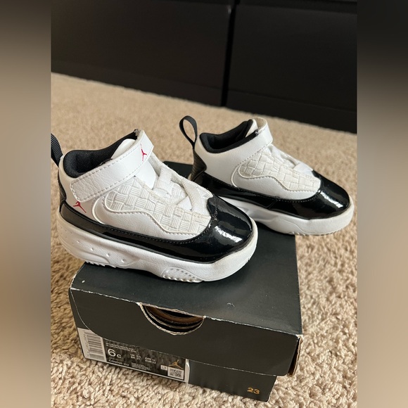 Jordan Max Aura 2 TD 6C - Picture 4 of 5